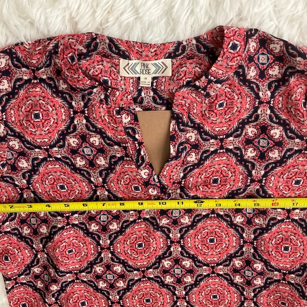 100% Polyester Multi-Colored Blouse - Picture 8 of 13